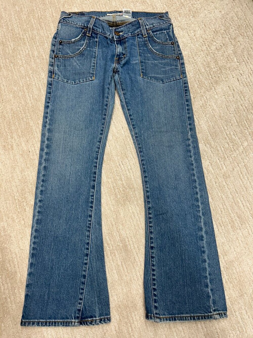 Levi's vintage super low Womens, Unique Pocktes & Details, Sexy